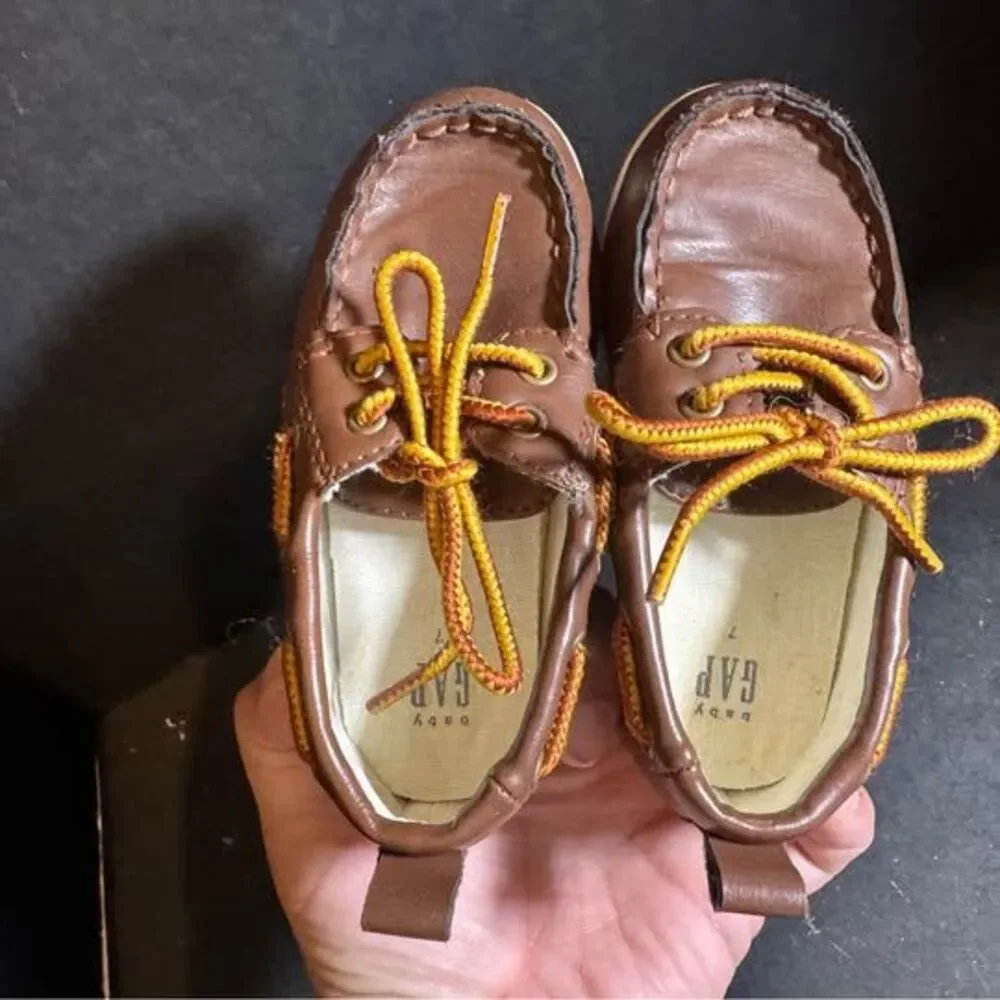 Baby Gap Brown Boat Shoes Size 7